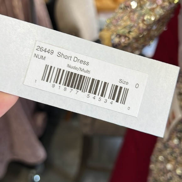 Mac Duggal 26449 NWT Sequined Mini Dress a with Balloon Sleeves - Picture 7 of 9